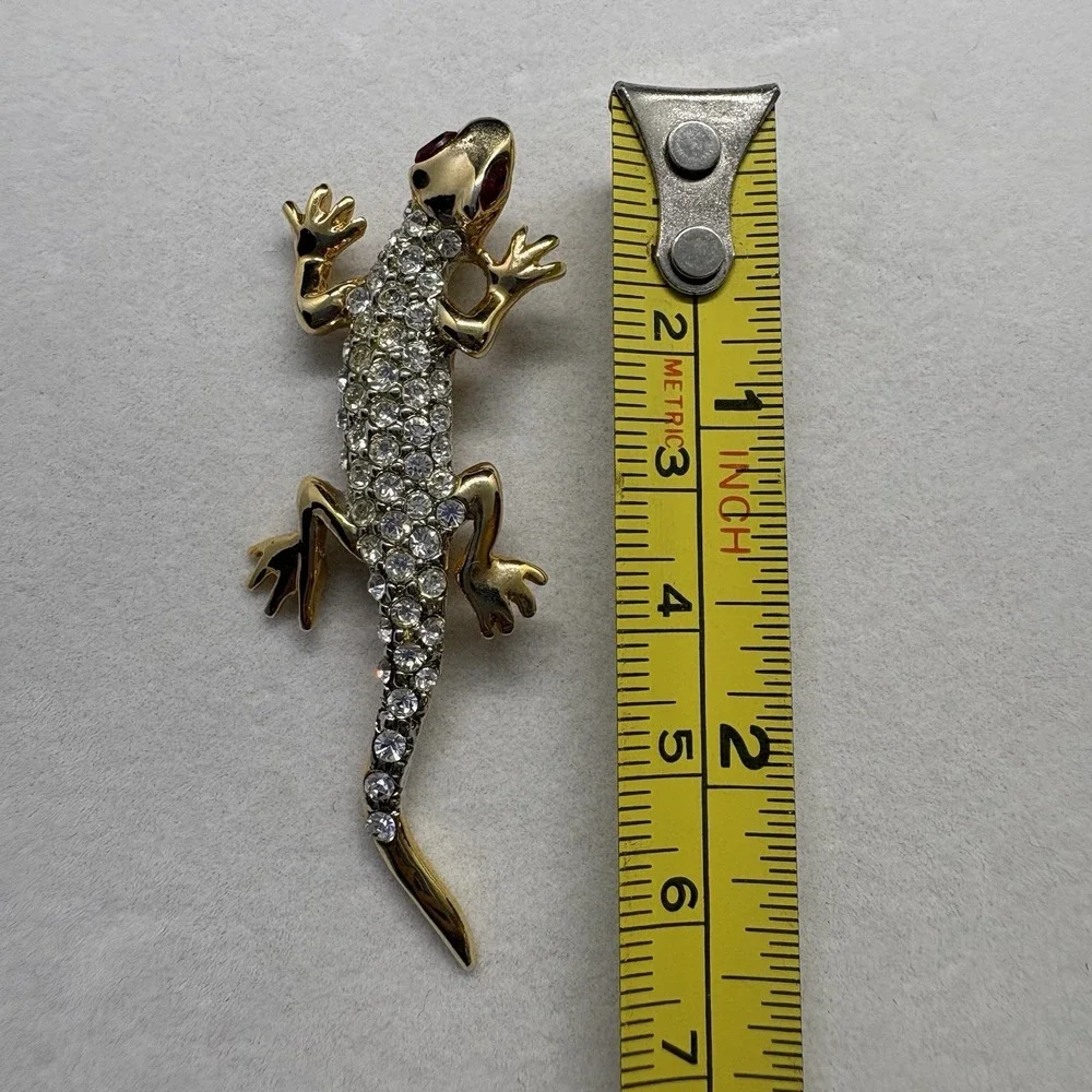 Vintage Gold Tone‎ & Rhinestones Lizard Brooch Pin